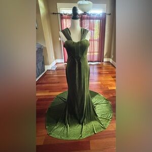 Luxurious Olive Green Maxi Mermaid Dress